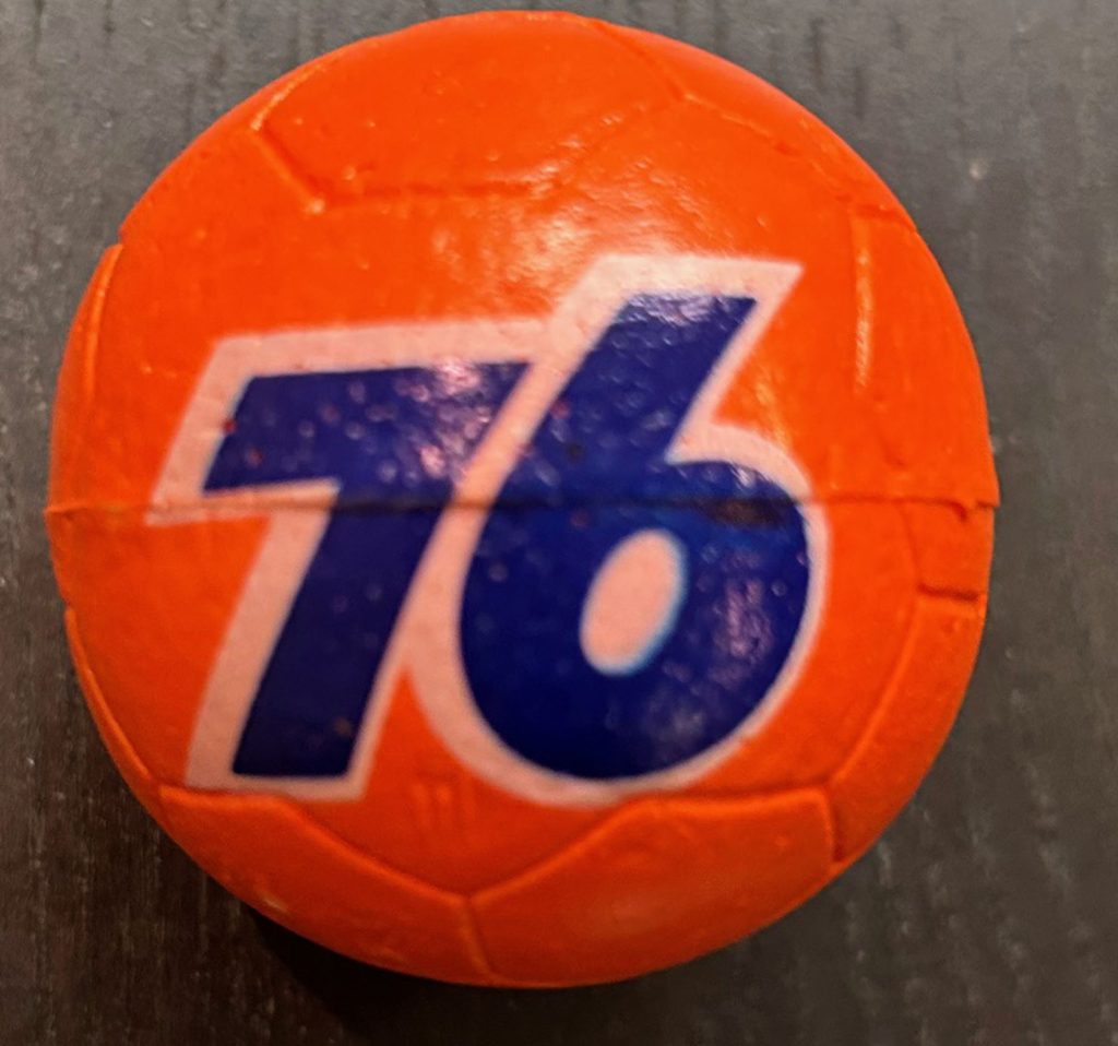 76-unocal-union-antenna-ball-soccer-ball-shaped-crashdaddy-racing